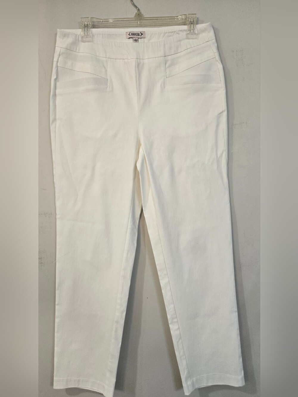 Nanette Lepore White Pull On Women's Pants.  Pristine Condition.